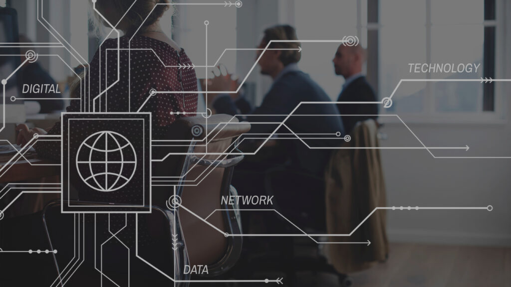 Colaboración entre profesionales en un entorno digital que representa la gobernanza, estandarización e interoperabilidad de los espacios de datos para la movilidad urbana.